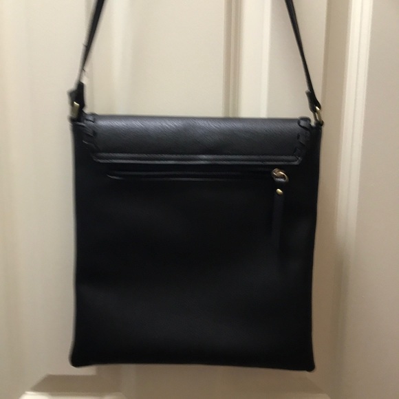 Crossbody day trip bag‼️ - Picture 2 of 2